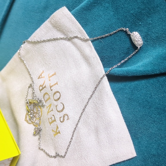 EUC Kendra Scott Grayson Silver Pendant Necklace in White CZ - Picture 4 of 10